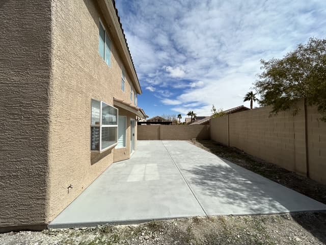 Kool deck concrete patio installation in Las Vegas